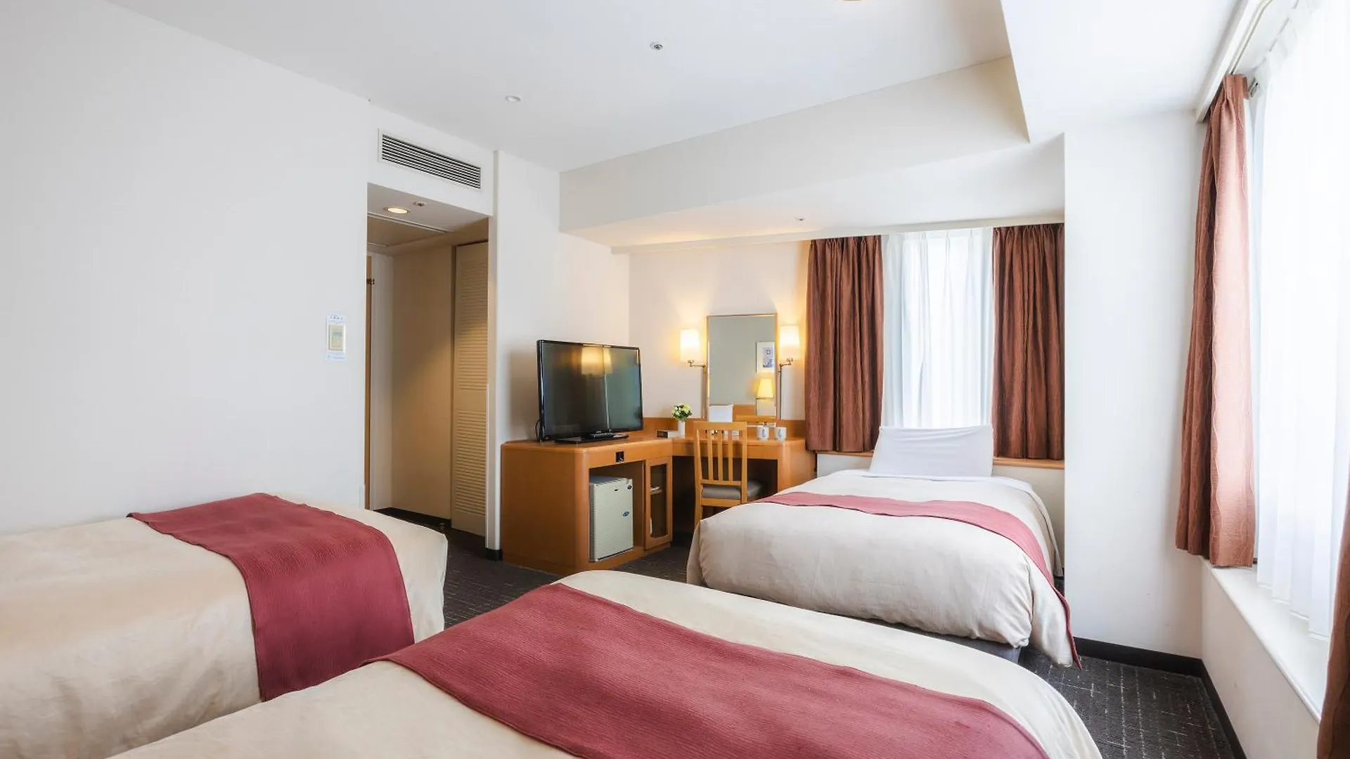 Tokyo Bay Ariake Washington Hotel 3*,